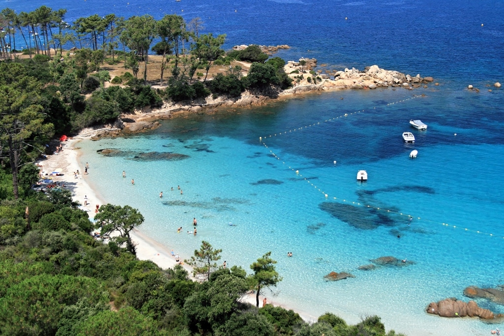 Plage mare e sole en plein été